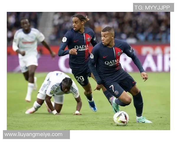 姆巴佩携手全球品牌推出全新广告展现足球魅力与青春活力 姆巴佩携手全球品牌推出全新广告展现足球魅力与青春活力